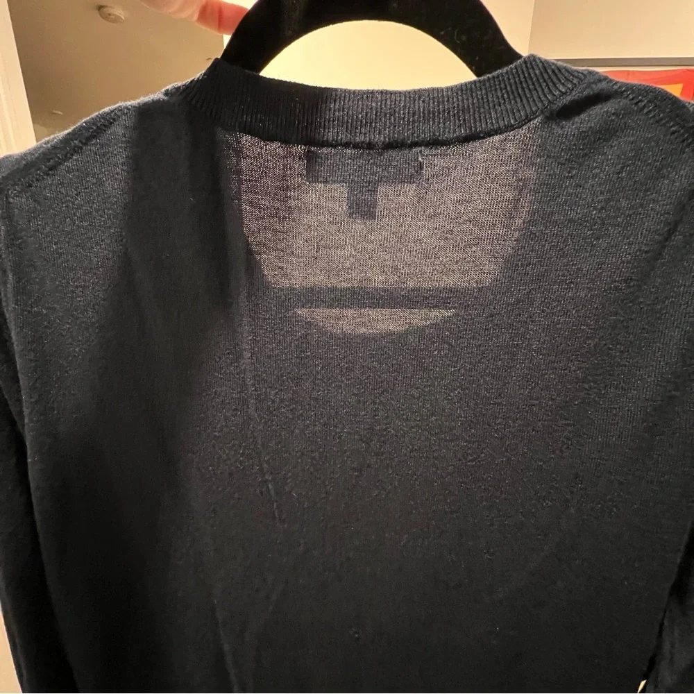 Banana Republic Women’s SILK CASHMERE CREW-NECK SWEATER - Picture 5 of 8